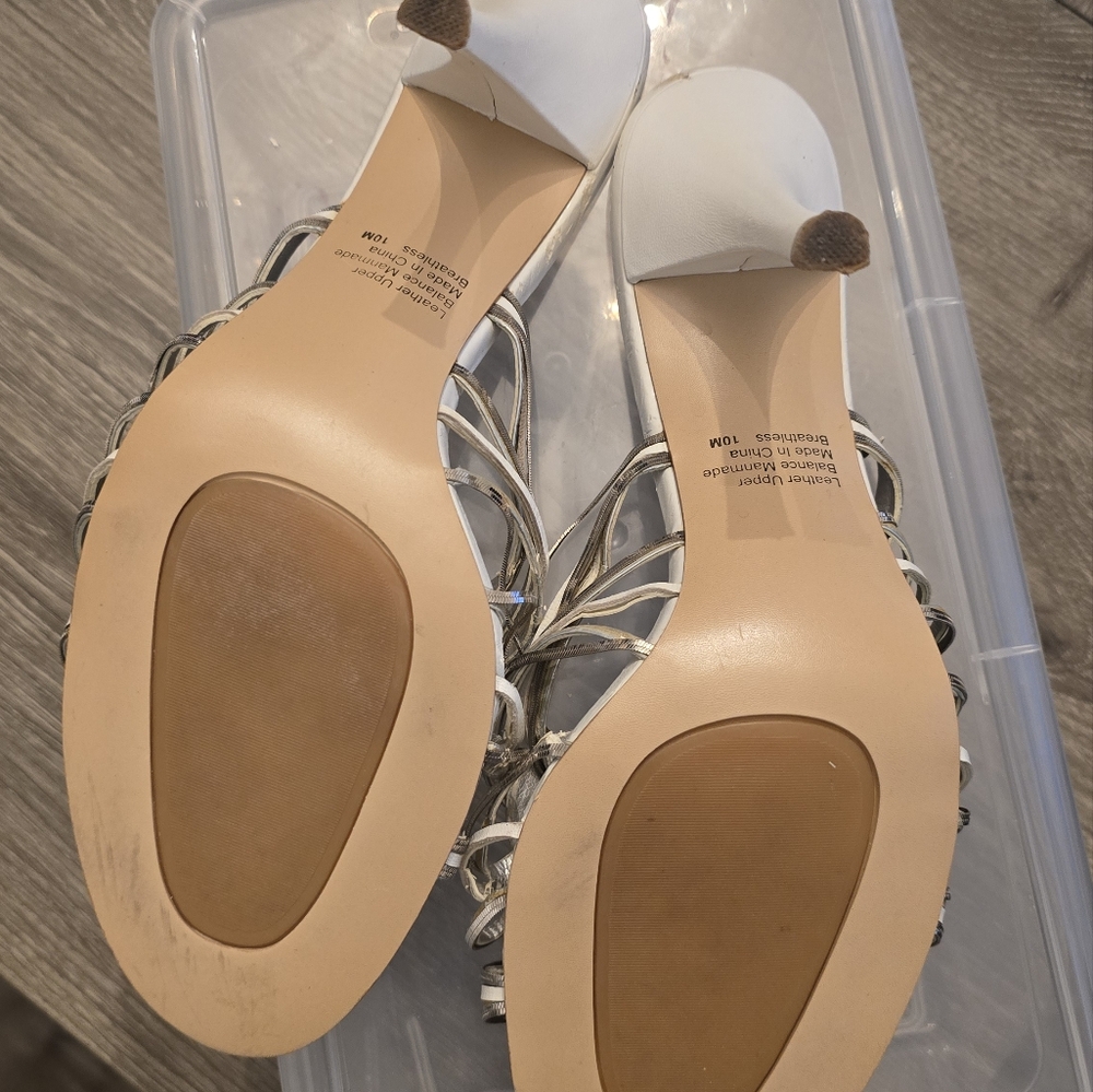 Alfani Silver and white Leather Front Knot slip on heels - Picture 3 of 6